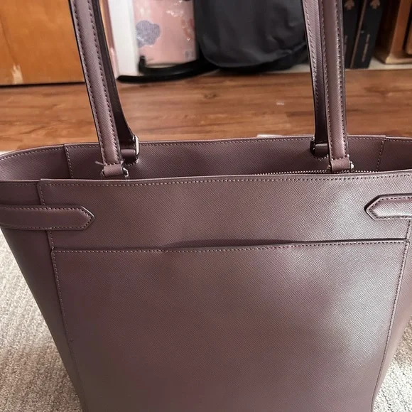Large Kate Spade Tote - Picture 2 of 8